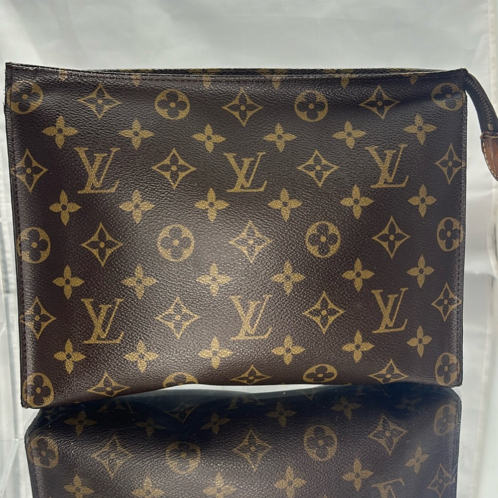 Louis Vuitton LOUIS VUITTON leather Roche bag